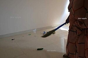 i watch tamil maid prabha jerk my dick between chores