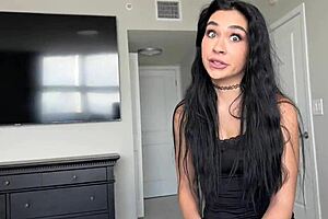 Proving Skills with Hot Goth Sister Delilah Dagger in Household Fantasy