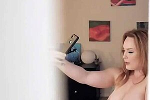 Curvy Ginger Milf Summer Hart Gives Extra Happy Ending