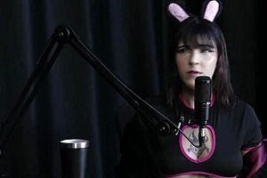 Yummi Paradise chooses artistic name