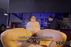 Serve4k Delivers Pussy on Desk