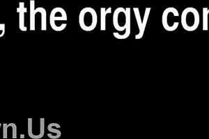 Horny latina sluts in group blowjob frenzy