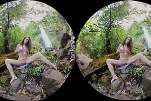 Endza's erotic VR experience with a beautiful orgasm