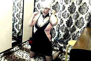 Aimeeparadise, the mature bitch, undergoes training in orgasm deprivation, learning that a woman should be submissive