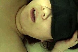 Japanese couple in missionary position reaches simultaneous orgasm with creampie