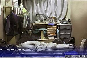 She says, Losing my virginity in the apartment of love episode 3.