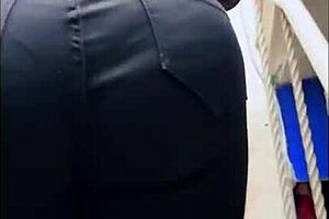 18 años hermosa universitaria amateur quiere que me la folle