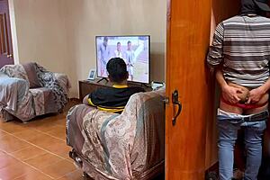 Desconocido se mete a coger a escondidas con mi novio