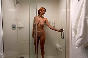 Hotel Mix-Up Leads To Sloppy Midnight Hook-Up With Beautiful Redhead