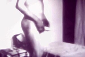 Vintage Victorian Bisexuals in Retro Antique Scenes