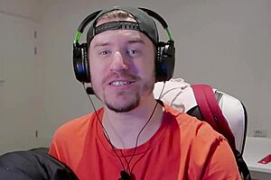 During LOCKDOWN, the MAID and BOSS have a PILLOW FIGHT that turns into DOGGYSTYLE sex