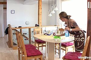 Hausfrauen 7 Showcases Mature European Amateurs in Subtle Action.