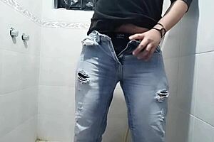 i'm masturbating in the bathroom with a vibrator for the first time