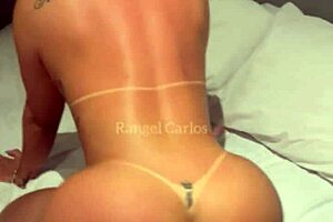 A lot of sperm on the ass after hot sex