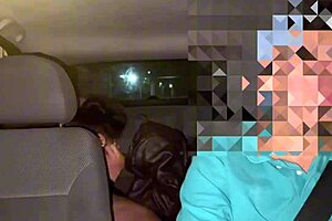 conheci novinho na tabacaria que me fodeu na rua e no carro enquanto corno dirigia.