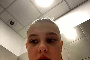 Squirting and masturbating hard in the gym! 💦