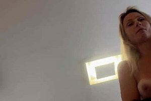 Alineflavio Update 157 - Retro Couple Handjob in Homemade Clip