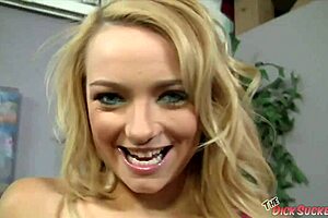Petite Slut Carmen Callaway's Deepthroat Suckoff