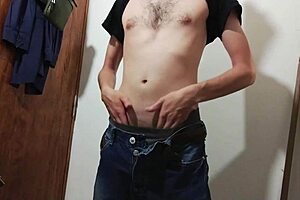 i work two jobs in the bathroom cumshot