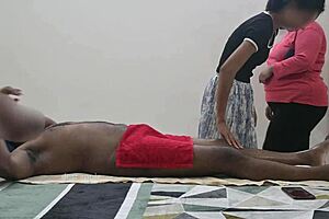 i flashed my dick to the massage girl near wife