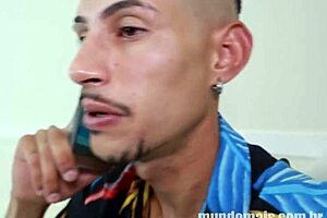 guy checks into hotel for wild threesome with app guys 😈