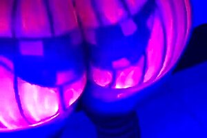 Twerking The Pumpkin With Big Ass