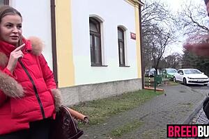 Candy Alexa Rides Breedbus For Juicy Sex!