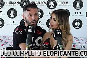 Veve Valencia Removes Underwear in Spicy Room