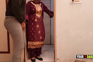 Man, Punjabi bhabhi craves Bihari's dick in her pussy while he's pissing in the bathroom!