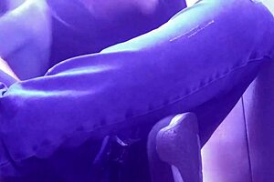 showing pink socks and tired feet 😍