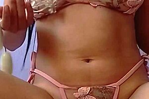 Latina girl squirting in lingerie when alone uwu 😘