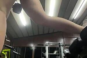 Outdoor workout of the gym girl turns into a solo pleasure performance