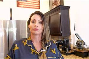 Spending Spring Break With My Sexy Step Aunt Part 1 Coco Vandi