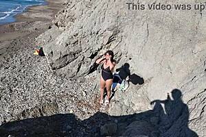 A beautiful woman with a nice ass and big boobs is surprised by the fact that she had to give a blowjob