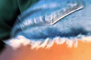 Curvy Goddess Bends Over for Multiple Orgasms and Creampie