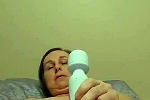 In this longer fuck me friday version, her pussy tightens intensely as she cums hard.