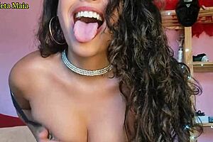 Beautiful Latina Twerking in Lingerie