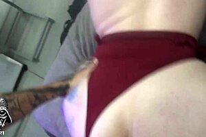 Alternative brunette gets her ass worshipped and comes hard while barebacking big cocks