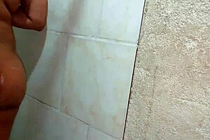 the neighbor shaves her pussy in the bath, and i enter it