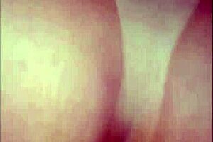 Tira camisinha e me fode s� n�o pode gozar dentro por que vou engravidar