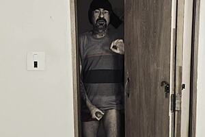 oh wow, stepdad loses control and visits his teen stepdaughter at night for hardcore sex 😈💦