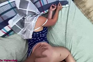 Namorada Infiel Deixa Meio-Irmão Tocar Em Sua Buceta E Fode Com Ele Bigass Latina Pov