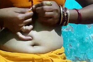 i can't stop masturbating my pussy under ghunghat