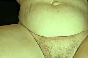 Big dildo stretches big pussy for milf creampie fun 😘