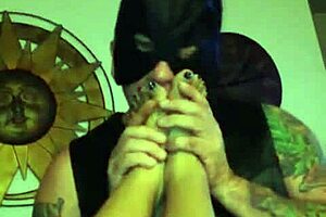 Feet fetish worship in action