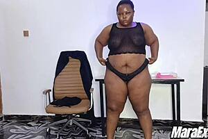 mara exotic masturbates on desk squirting wet