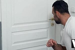 hey stepdaddy, wanna see me, olivia zlota, shake my tight teen 18+ ass for you?