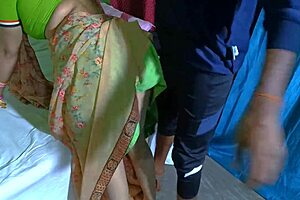 누티 바비 데시 로맨스 전희하고 침대에서 시아주버니한테 박히다