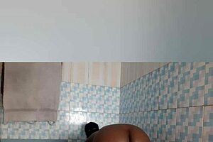 Sexysasha shares update 3 with deepthroat and big clit focus.