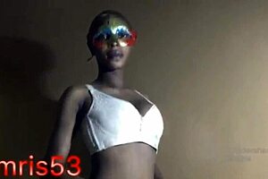 Teen flaunts biggest tits in nigeria